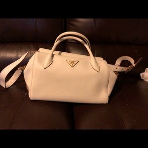 Meet your Posher, Sheila